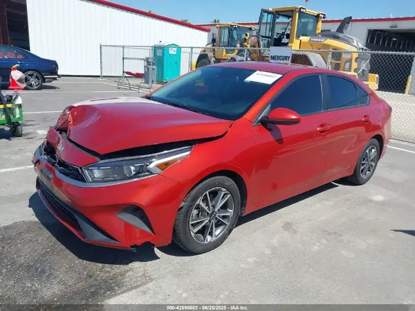 3KPF24AD2PE552503 2023 KIA FORTE - Image 2