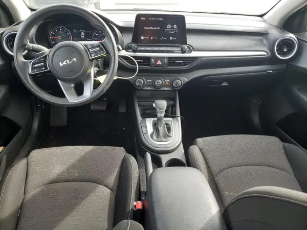 3KPF24AD2PE553408 2023 KIA FORTE - Image 8