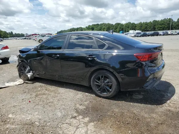 3KPF24AD2PE554249 2023 KIA FORTE - Image 2