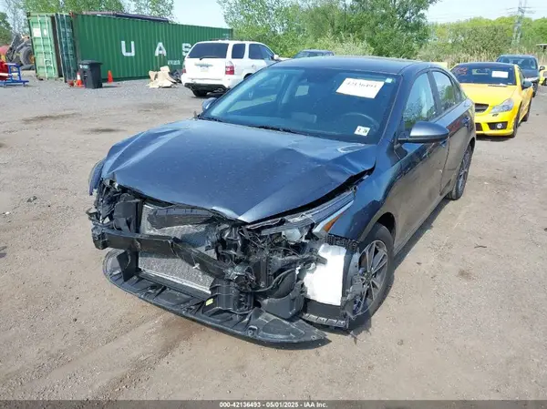 3KPF24AD2PE554381 2023 KIA FORTE - Image 2