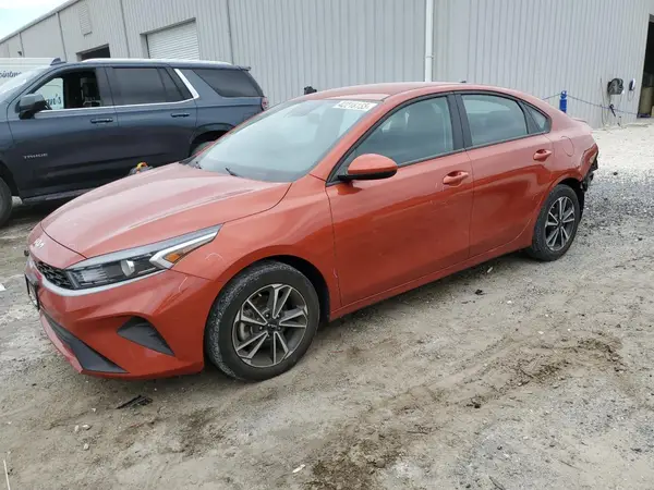 3KPF24AD2PE555465 2023 KIA FORTE - Image 1