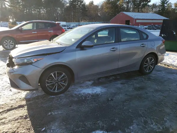 3KPF24AD2PE557538 2023 KIA FORTE - Image 1