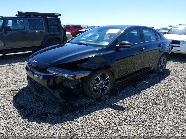3KPF24AD2PE558446 2023 KIA FORTE - Image 2