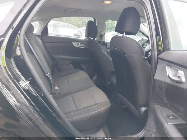 3KPF24AD2PE559967 2023 KIA FORTE - Image 8