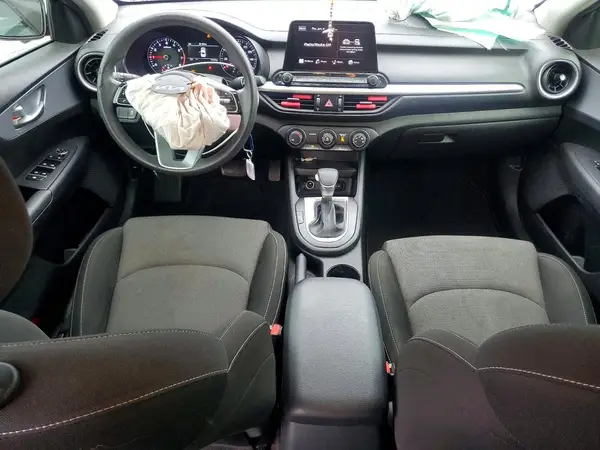 3KPF24AD2PE565459 2023 KIA FORTE - Image 8