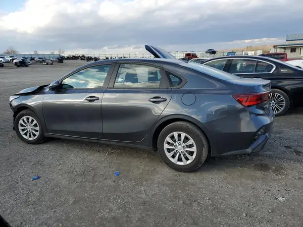 3KPF24AD2PE569821 2023 KIA FORTE - Image 2