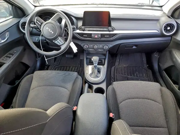 3KPF24AD2PE569821 2023 KIA FORTE - Image 8