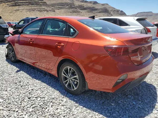 3KPF24AD2PE569902 2023 KIA FORTE - Image 2