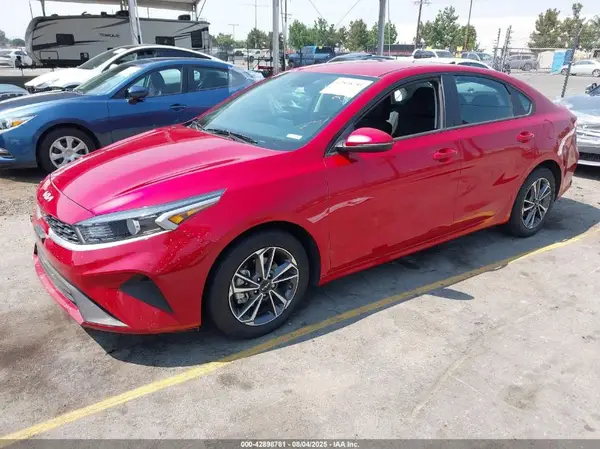 3KPF24AD2PE571438 2023 KIA FORTE - Image 2