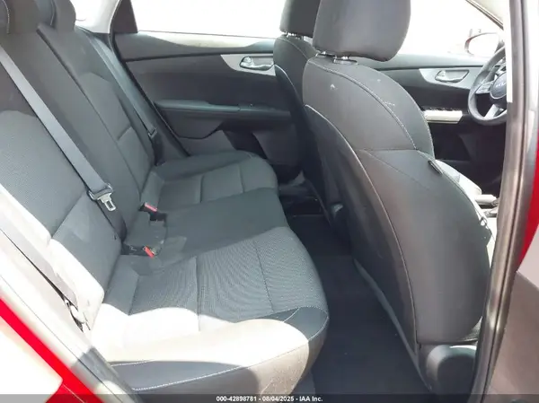 3KPF24AD2PE571438 2023 KIA FORTE - Image 8
