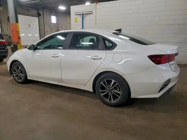 3KPF24AD2PE573397 2023 KIA FORTE - Image 2