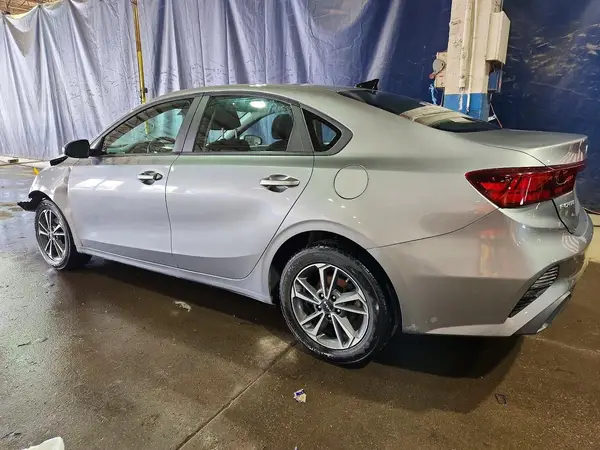 3KPF24AD2PE573478 2023 KIA FORTE - Image 2