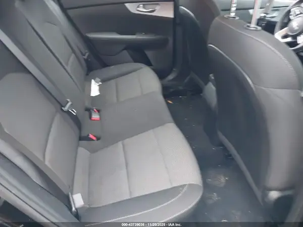 3KPF24AD2PE573609 2023 KIA FORTE - Image 8