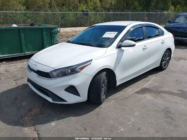 3KPF24AD2PE577160 2023 KIA FORTE - Image 2