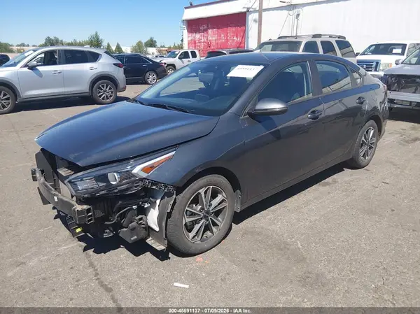 3KPF24AD2PE578115 2023 KIA FORTE - Image 2