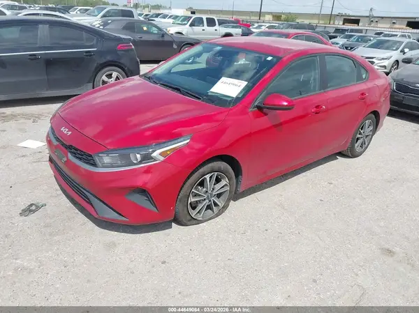 3KPF24AD2PE581953 2023 KIA FORTE - Image 2