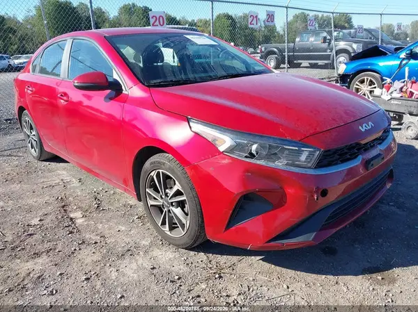 3KPF24AD2PE582570 2023 KIA FORTE - Image 1