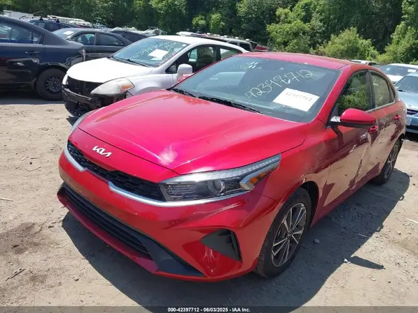 3KPF24AD2PE583539 2023 KIA FORTE - Image 2