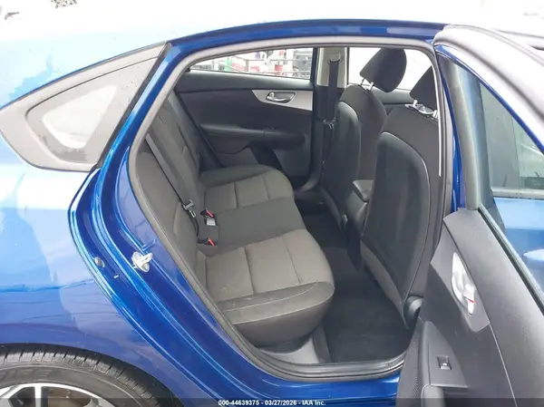 3KPF24AD2PE586117 2023 KIA FORTE - Image 8