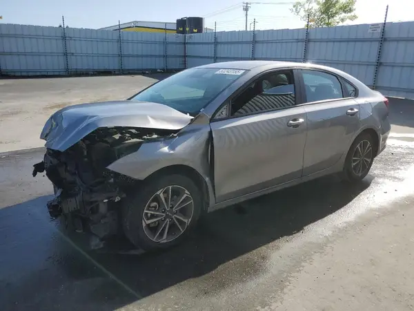 3KPF24AD2PE587591 2023 KIA FORTE - Image 1