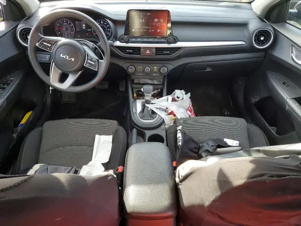 3KPF24AD2PE587915 2023 KIA FORTE - Image 8