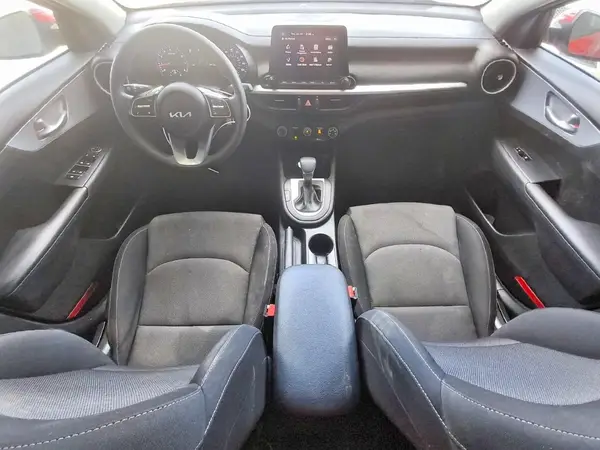 3KPF24AD2PE589583 2023 KIA FORTE - Image 8