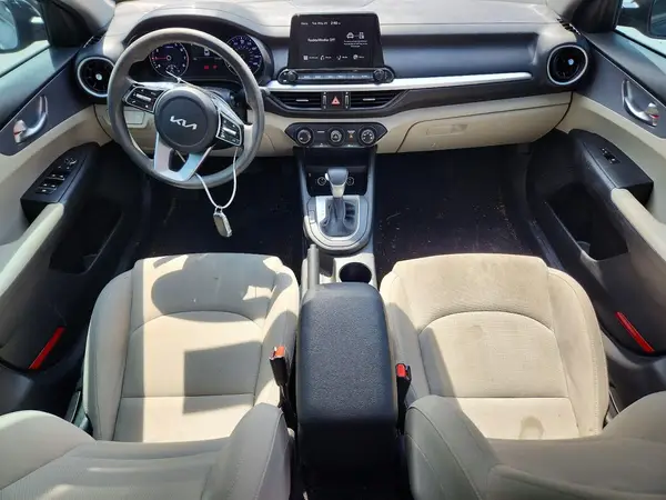 3KPF24AD2PE592533 2023 KIA FORTE - Image 8