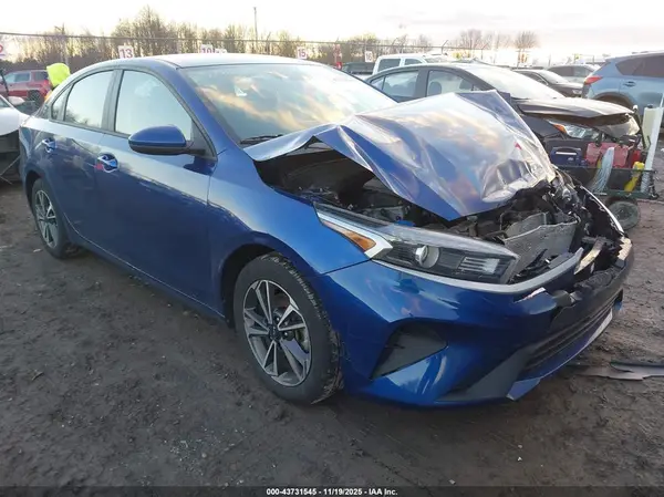 3KPF24AD2PE593164 2023 KIA FORTE - Image 1