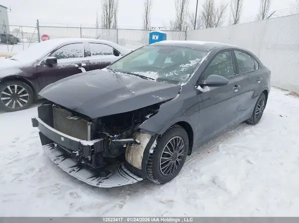 3KPF24AD2PE594699 2023 KIA FORTE - Image 2