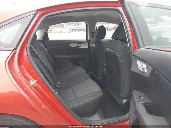 3KPF24AD2PE597814 2023 KIA FORTE - Image 8