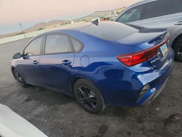 3KPF24AD2PE598915 2023 KIA FORTE - Image 2