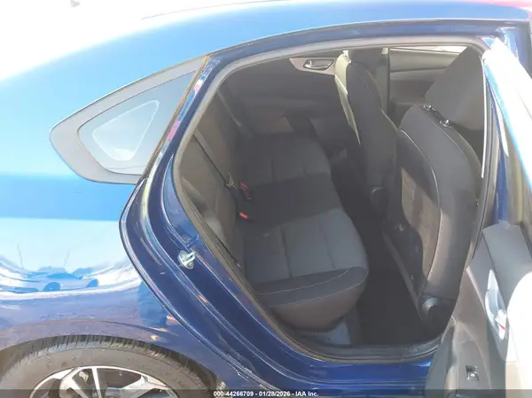 3KPF24AD2PE599871 2023 KIA FORTE - Image 8