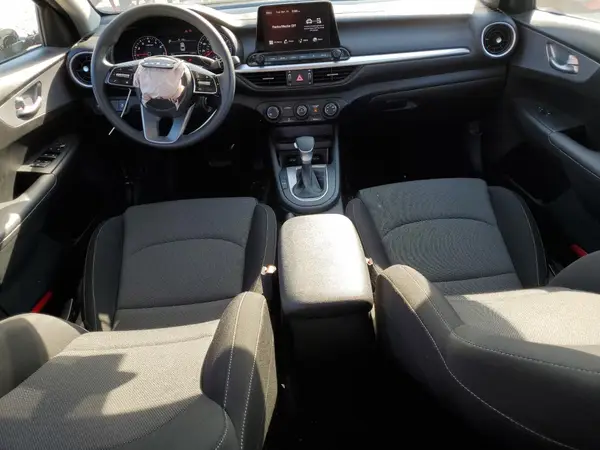 3KPF24AD2PE601750 2023 KIA FORTE - Image 8