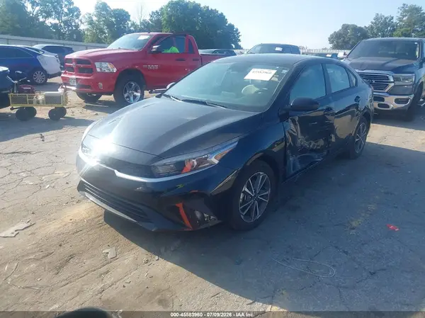 3KPF24AD2PE601974 2023 KIA FORTE - Image 2