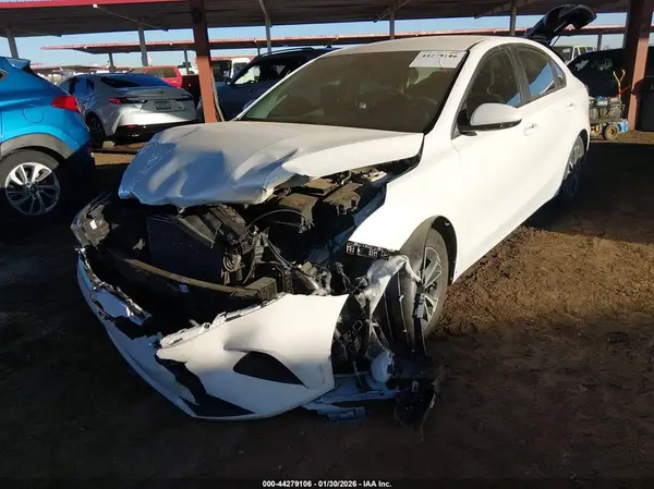 3KPF24AD2PE608567 2023 KIA FORTE - Image 2
