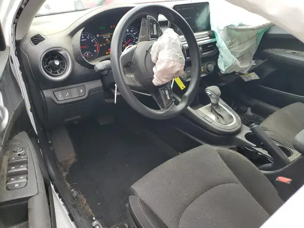 3KPF24AD2PE608939 2023 KIA FORTE - Image 8