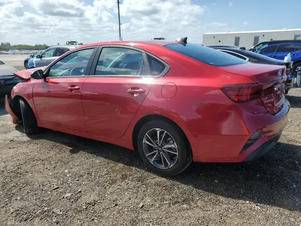 3KPF24AD2PE610688 2023 KIA FORTE - Image 2