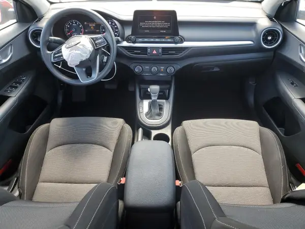 3KPF24AD2PE610688 2023 KIA FORTE - Image 8
