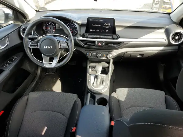 3KPF24AD2PE611212 2023 KIA FORTE - Image 8