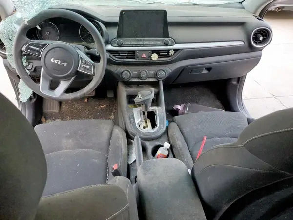 3KPF24AD2PE612876 2023 KIA FORTE - Image 8