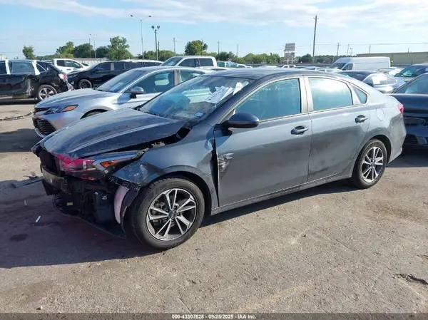 3KPF24AD2PE616149 2023 KIA FORTE - Image 2