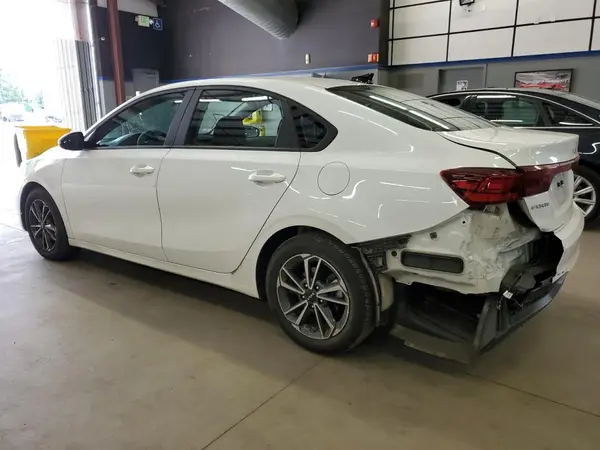 3KPF24AD2PE616247 2023 KIA FORTE - Image 2