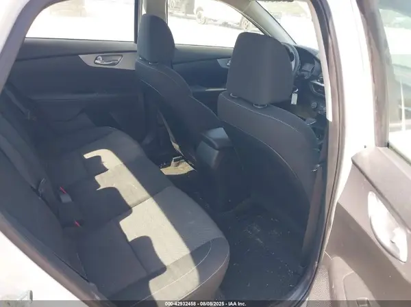 3KPF24AD2PE616328 2023 KIA FORTE - Image 8