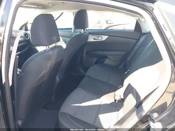 3KPF24AD2PE616684 2023 KIA FORTE - Image 8