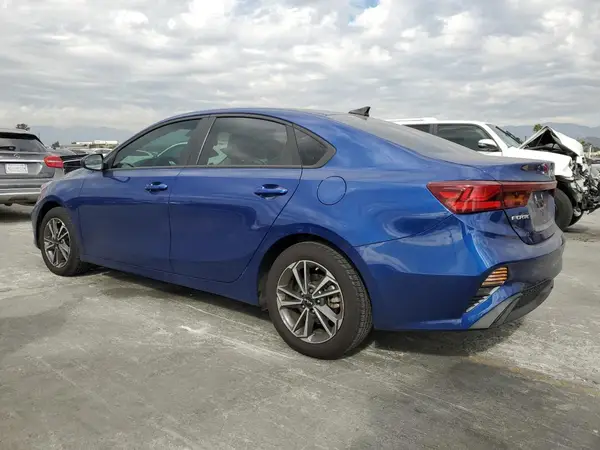 3KPF24AD2PE622145 2023 KIA FORTE - Image 2