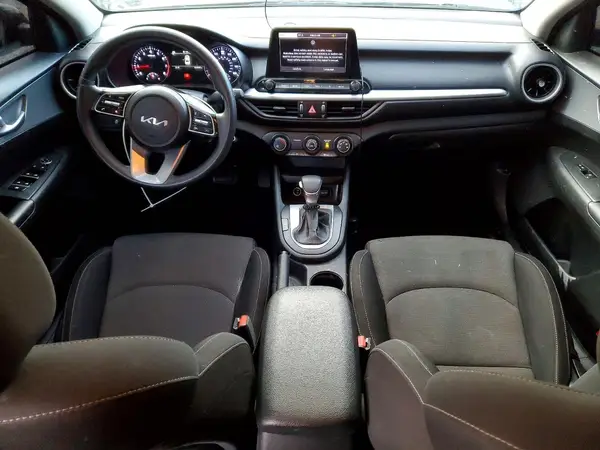 3KPF24AD2PE622405 2023 KIA FORTE - Image 8
