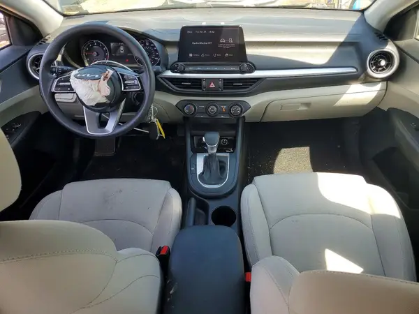 3KPF24AD2PE624154 2023 KIA FORTE - Image 8