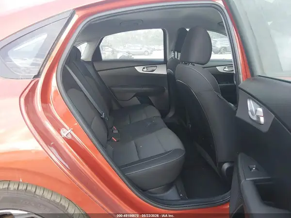 3KPF24AD2PE624171 2023 KIA FORTE - Image 8
