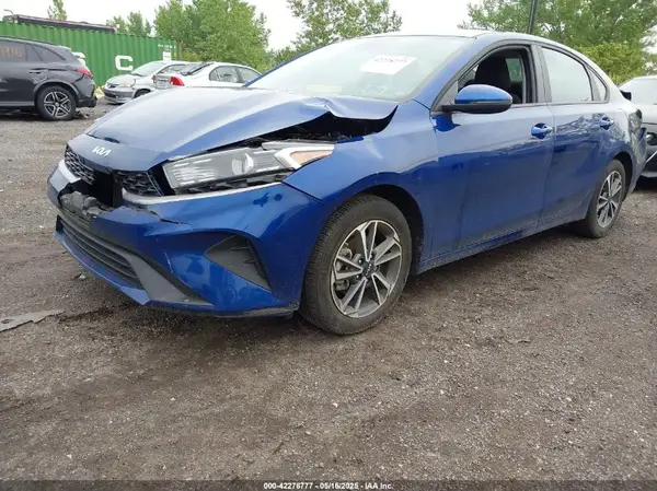3KPF24AD2PE624428 2023 KIA FORTE - Image 2