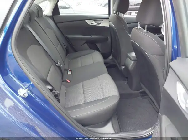 3KPF24AD2PE624428 2023 KIA FORTE - Image 8